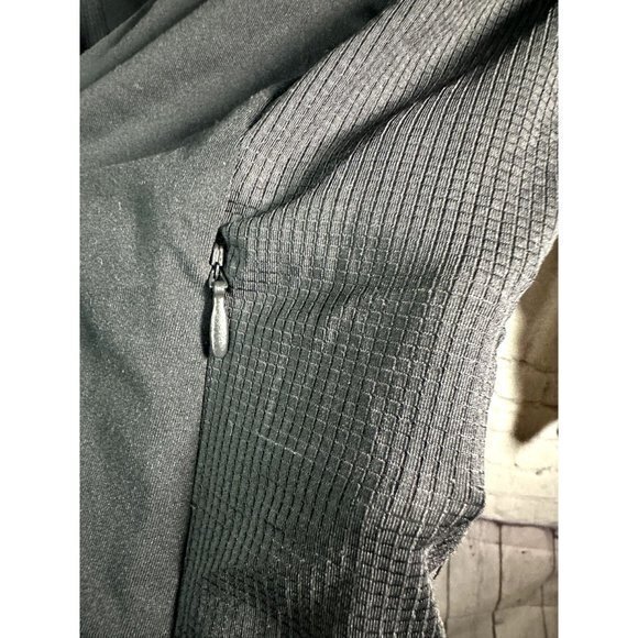 FABLETICS LADIES BLACK‎ 1/4 ZIP FRONT ATHLETIC LONG SLEEVE (XL)    EUC    G-35 - Picture 4 of 5